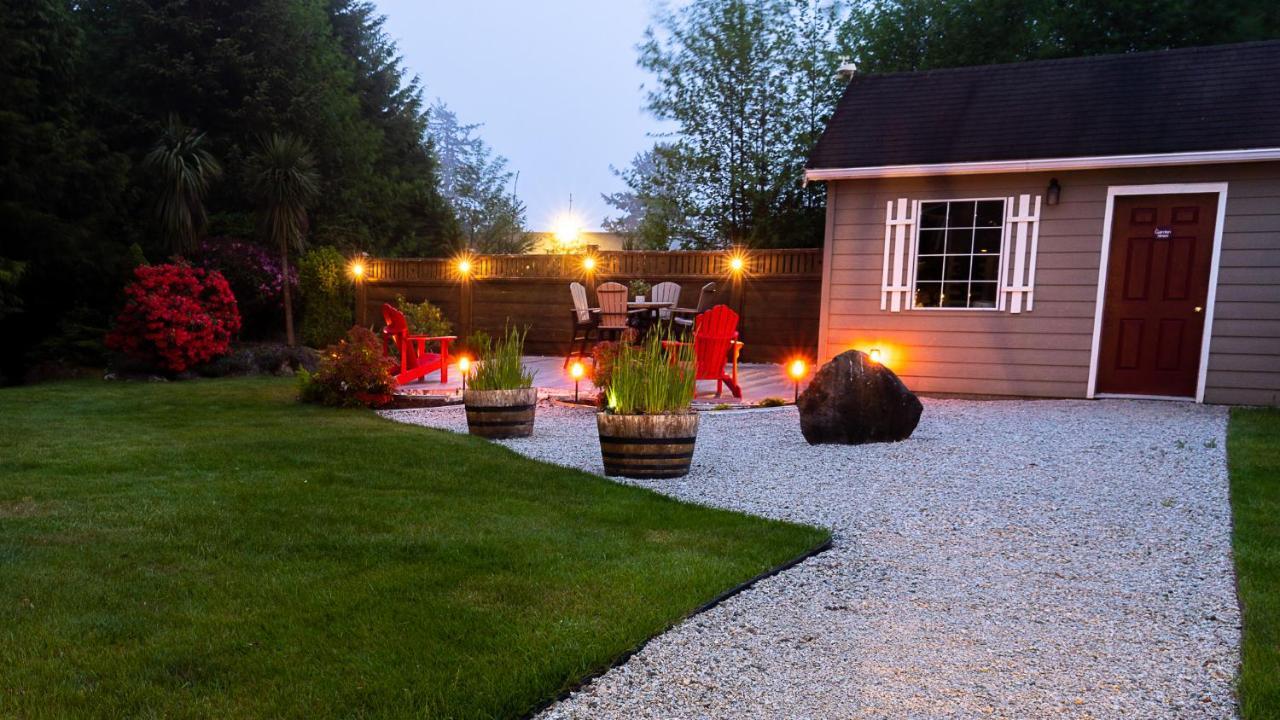Wild Pacific Guest Suites Ucluelet Esterno foto