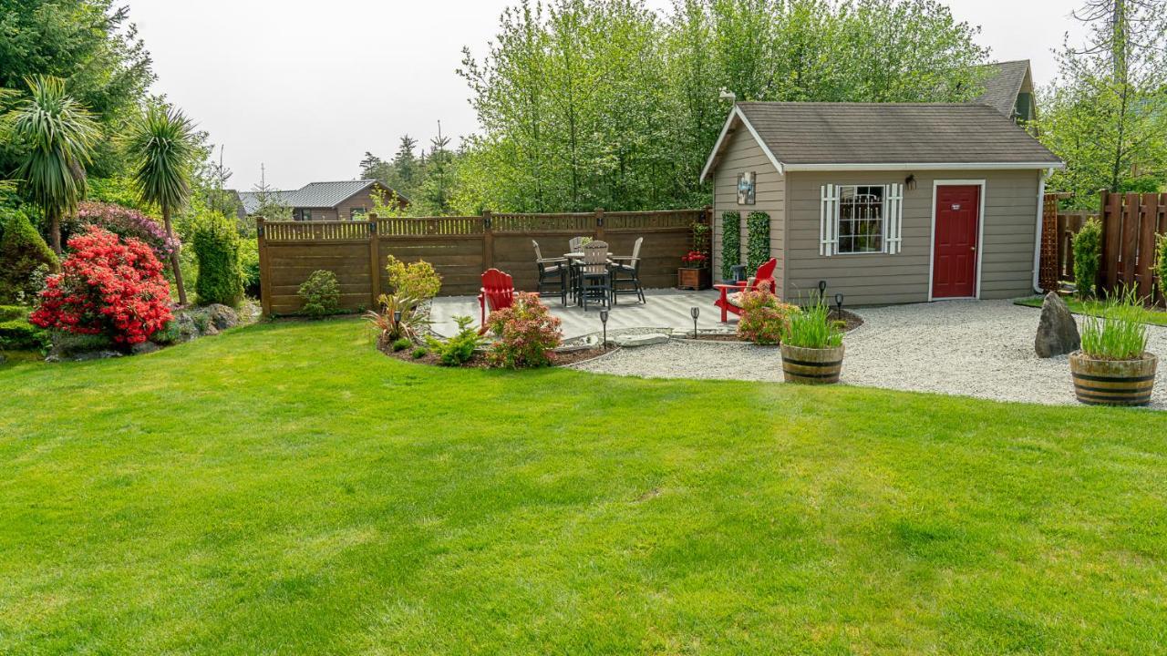Wild Pacific Guest Suites Ucluelet Esterno foto